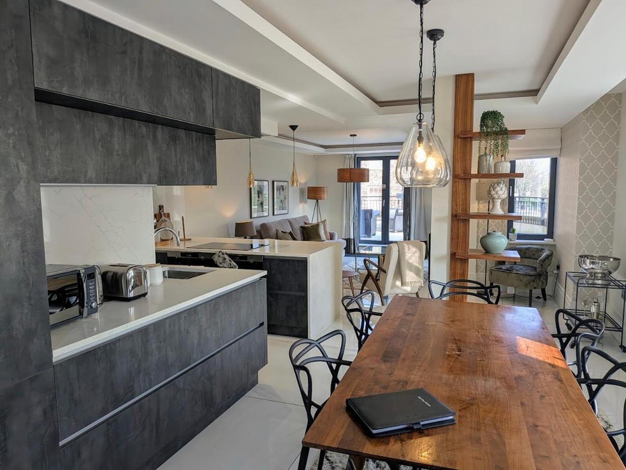 The Old Fire Station Luxury Apartment York Buitenkant foto