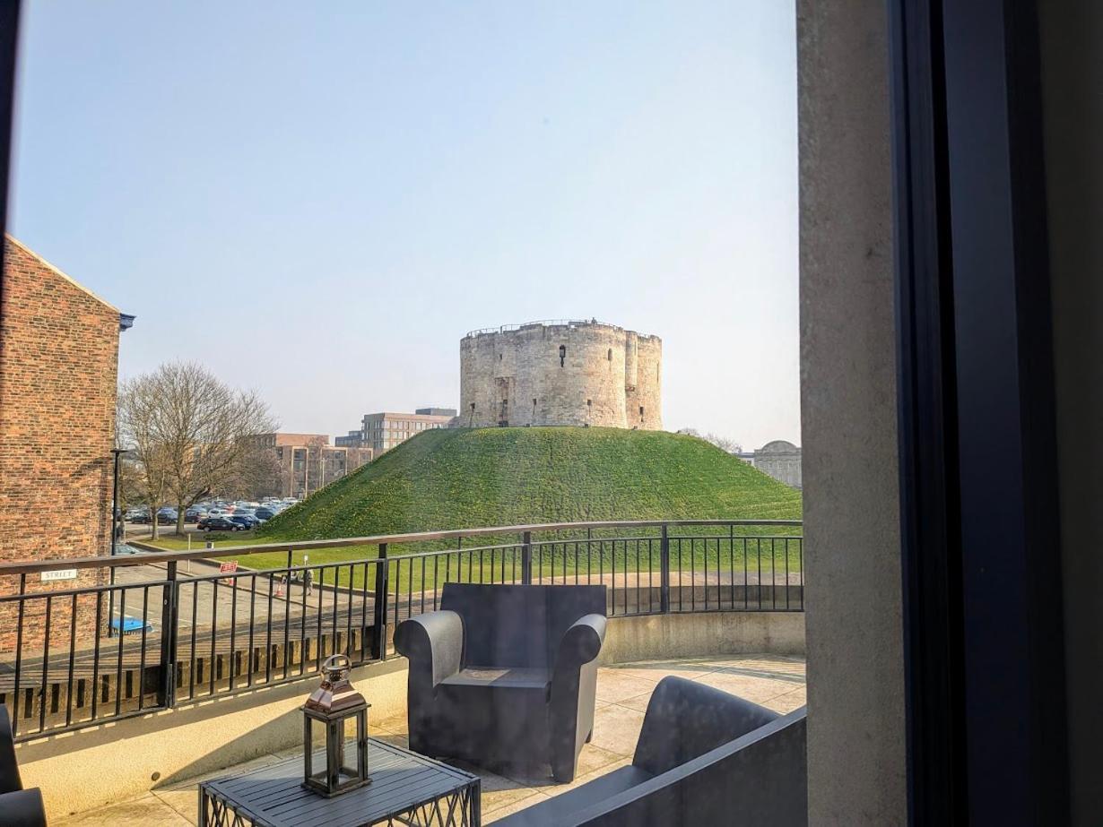 The Old Fire Station Luxury Apartment York Buitenkant foto